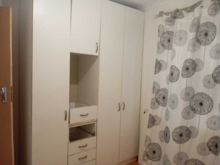  Bedroom Property for Sale in Llitha Park Western Cape
